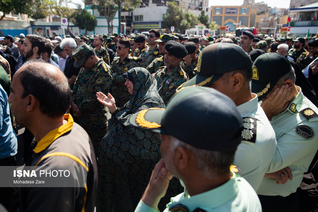 تصاویر: تشییع پیکر مطهر سردار شهید «حسین ظریفی»، فرمانده قرارگاه سجاد سراوان در مشهد