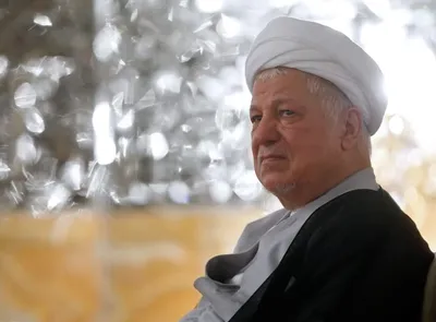 خاطرات آیت الله هاشمی رفسنجانی، ۱۴ اسفند ۱۳۷۷: از سوى دادگاه ویژه [روحانیت] به مطبوعات گفته‌اند که اسم آیت‌الله منتظرى را ننویسند