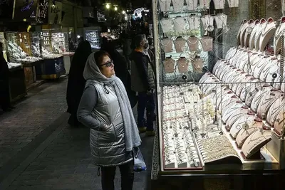 رئیس اتحادیه فروشندگان طلا: پس از ۲۰ روز، همچنان حساب بانکی  بیش از ۸۳۴ طلافروش مسدود است
