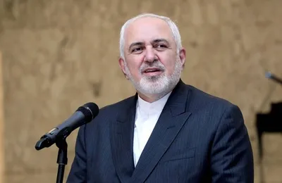 ویدیو / ظریف: چین به روسیه اسلحه نمی‌دهد، چون اتحادی وجود ندارد، این ما هستیم که می دویم زیر سنگ تا سنگ بخورد به سرمان / شما اگر دنبال اتحاد دائمی باشید اشتباه کردید و در چاله می‌افتید