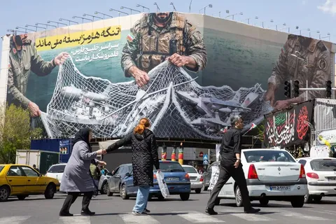 جنگ علیه ایران به سرنوشت جنگ ویتنام و افغانستان ختم می‌شود؟ / آرون دیوید میلر، مذاکره‌کننده پیشین آمریکایی: اگر تنگه هرمز تحت نفوذ و کنترل ایران قرار بگیرد، این چیزی کمتر از یک شکست راهبردی نخواهد بود /مهم‌ترین مذاکرات فعلا میان ایران و عمان در جریان است