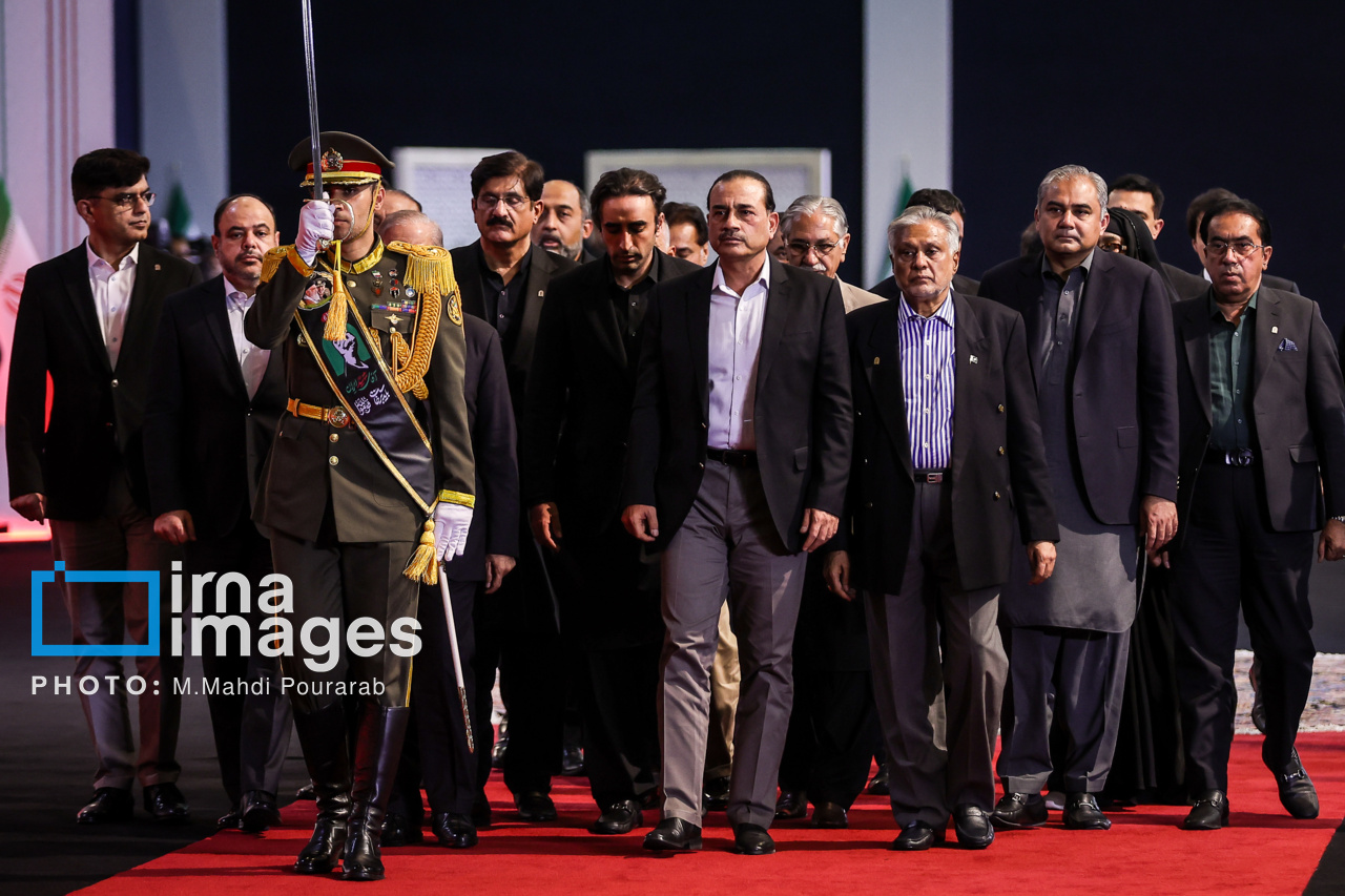 تصاویر: مراسم ادای احترام سران کشورها و مسئولان خارجی به پیکر رهبر شهید انقلاب