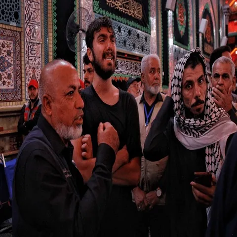 تصاویر: وداع با شهدای حشدالشعبی در جوار حرم سیدالشهدا(ع)