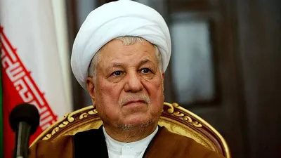 خاطرات آیت الله هاشمی رفسنجانی، ۲۱ فروردین ۱۳۷۷: تاکنون ۱۱۸ نفر در مراسم رمی جمره در منا کشته شده اند / پس از محکومیت بازرگان آلمانی، برلین لحنش را تلخ کرده