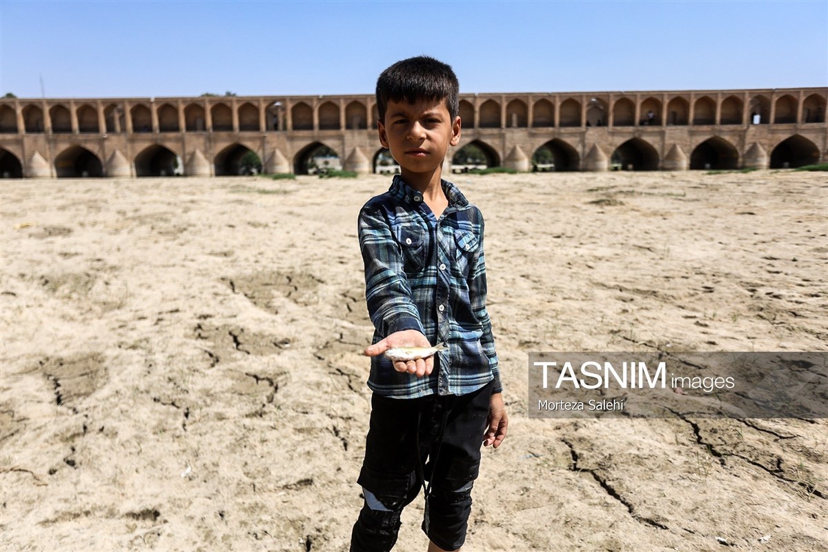 تصاویر: خشکی زاینده رود خطری برای محیط زیست