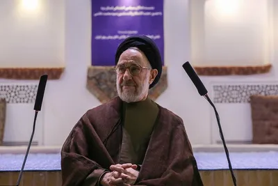 سیدمحمد خاتمی: تنها راه، اصلاح اساسی است که کاری کم هزینه‌تر و با فایده‌تر از هر راهکار دیگری است / تجزیه طلبی، دخالت خارجی، نفوذ‌ها و ... ایران را از بین خواهد برد