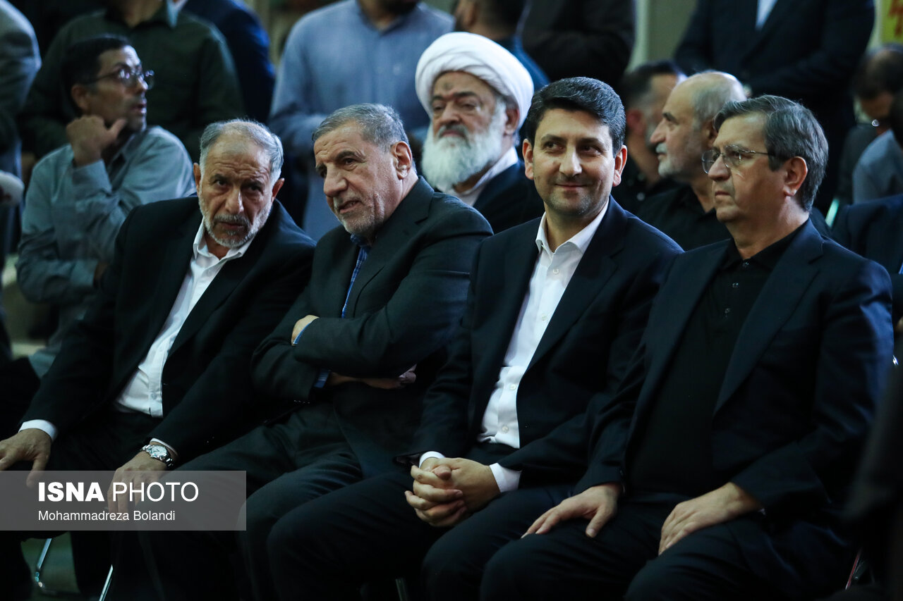 تصاویر: مراسم بزرگداشت چهلمین روز تدفین رهبر شهید انقلاب