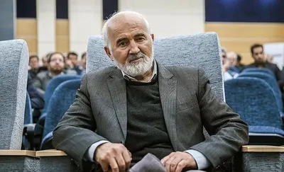 سکته قلبی احمد توکلی / بستری در بخش مراقبت های ویژه