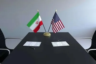 سخنگوی وزارت خارجه: غنی‌سازی به عنوان بخشی از چرخه طبیعی صنعت هسته‌ای ایران، قابل مذاکره نیست/ غنی‌سازی، یک امر فانتزی نیست که تهران آن را متوقف یا تعلیق کند/ هر زمانی که در جلسات احساس پیشرفت می‌کنیم، همین که طرف‌های آمریکایی به واشنگتن می‌رسند مواضع دیگری را بیان می‌کنند؛ این ایجاد عدم قطعیت متعدد، کار را برای هر روند مذاکراتی دشوار می‌کند