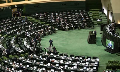 سخنگوی هیأت‌ رئیسه مجلس: مدرک تحصیلی تعدادی از منتخبان گیلان مشکل دارد / وزارت علوم و حوزه علمیه، مراجع اصلی تأیید صلاحیت رسیدگی به مدارک تحصیلی نامزدهای انتخابات هستند