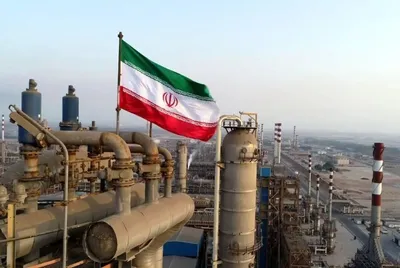 طی چهار هفته گذشته، ایران روزانه نزدیک به ۲.۳ میلیون بشکه نفت خام صادر کرده/ این سطح از صادرات، از نیمه‌ی نخست سال ۲۰۱۸ میلادی سابقه نداشته