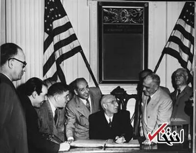 عکس/ مذاکره به سبک مصدق