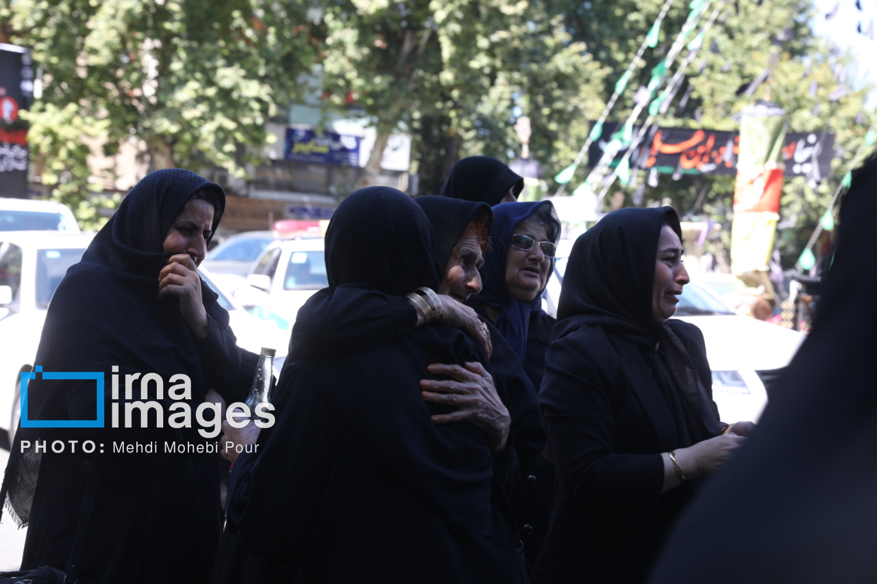 تصاویر: تشییع پیکر معاون نیروی دریایی سپاه در ساری
