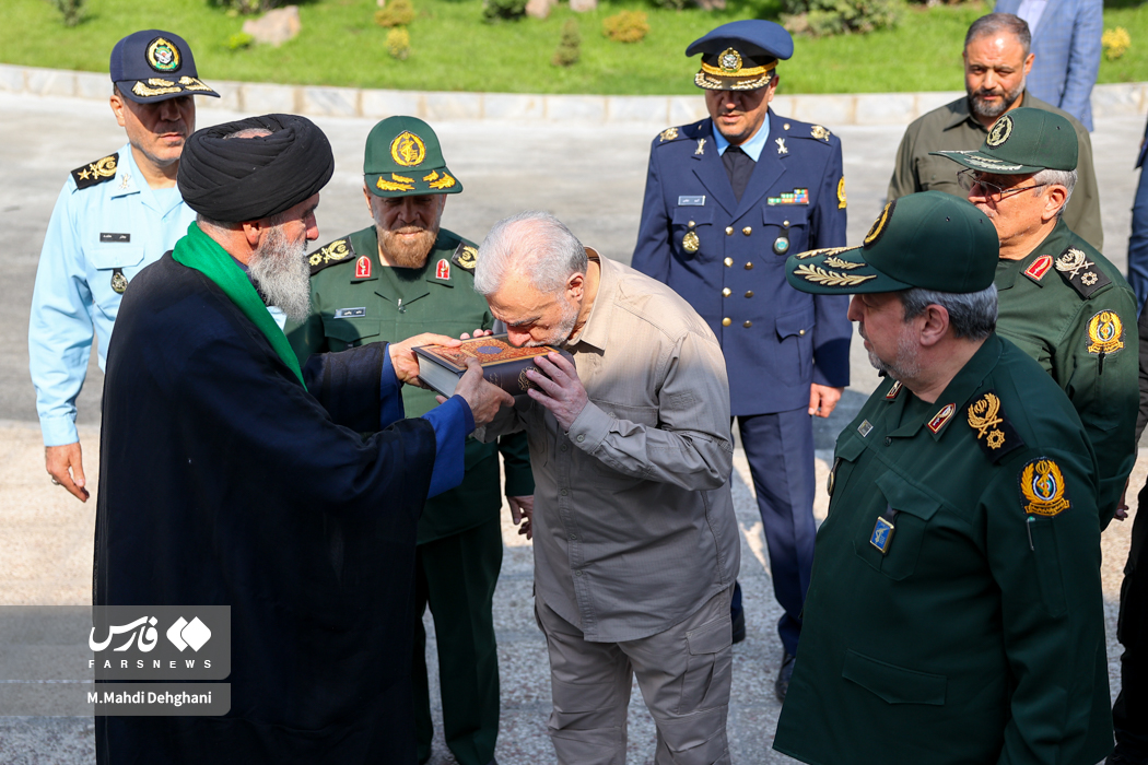 تصاویر: حضور مهرداد اخلاقی در ساختمان وزارت دفاع