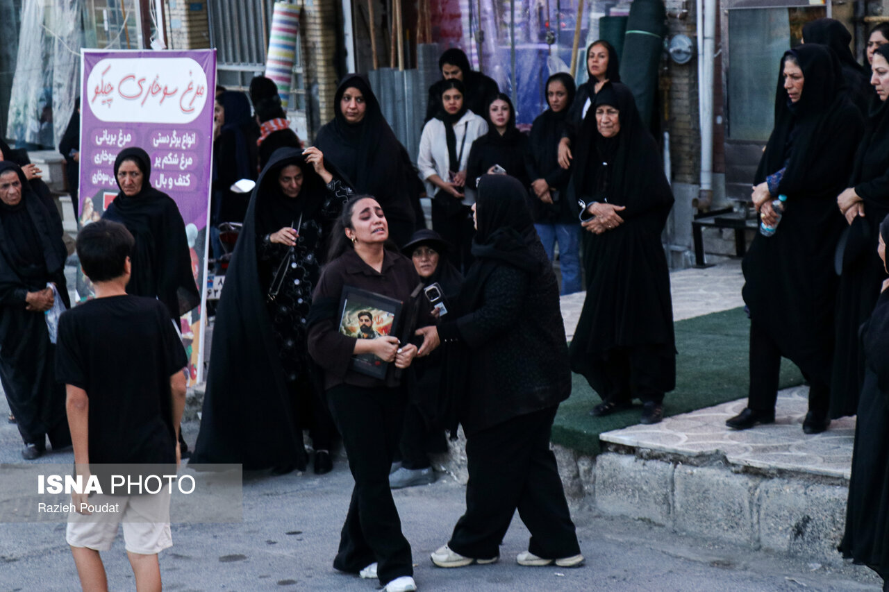 تصاویر: تشییع پیکر ۳ عضو خانواده محیط‌بان هرمزگانی - حاجی‌آباد