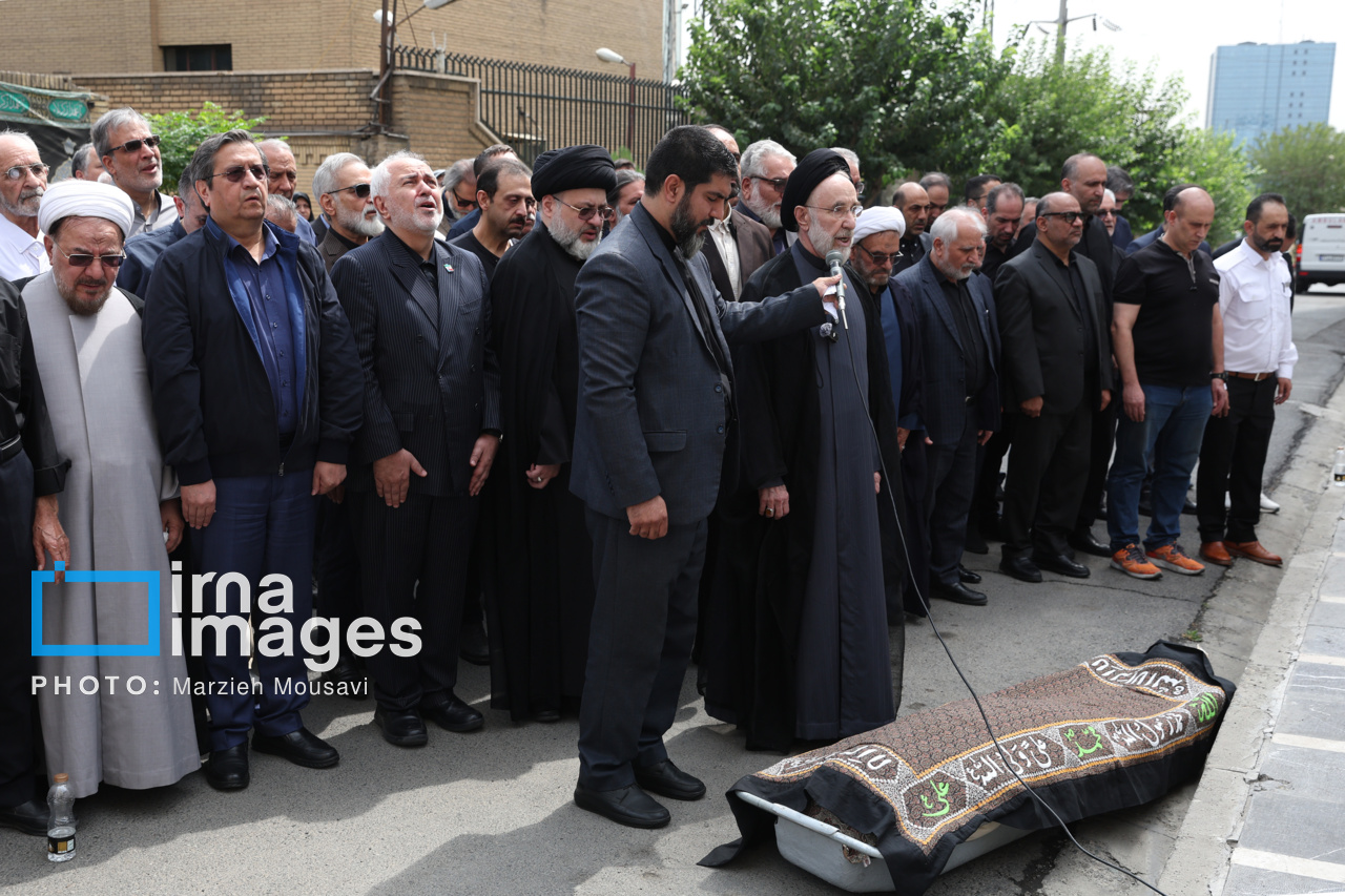 تصاویر: تشییع پیکر «ابوالقاسم قاسم‌زاده» روزنامه نگار