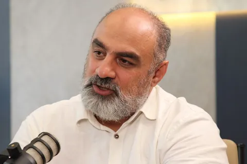 ویدیو/ هشدار موسوی‌نیا، استاد روابط بین‌الملل: جنگ ایران دارد به بازی قدرت‌های بزرگ تبدیل می‌شود/ قدرت‌های بزرگ بو می‌کشند تا از بحران برای کلاه خود نمدی ببافند