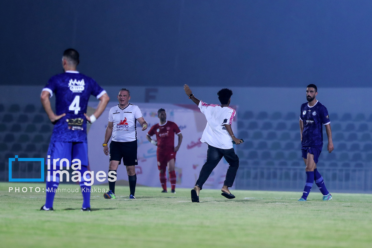 تصاویر: دربی پیشکسوتان استقلال و پرسپولیس در کیش
