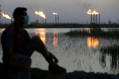الجزیره: قیمت نفت ۲۶ سنت، معادل ۰.۲۹ درصد افزایش یافت و به ۹۱ دلار و ۲۸ سنت در هر بشکه رسید/ این صعود قیمت پس از آن رخ داد که با کاهش چشم‌انداز صلح میان آمریکا و ایران، نگرانی‌ها درباره عرضه نفت افزایش یافت