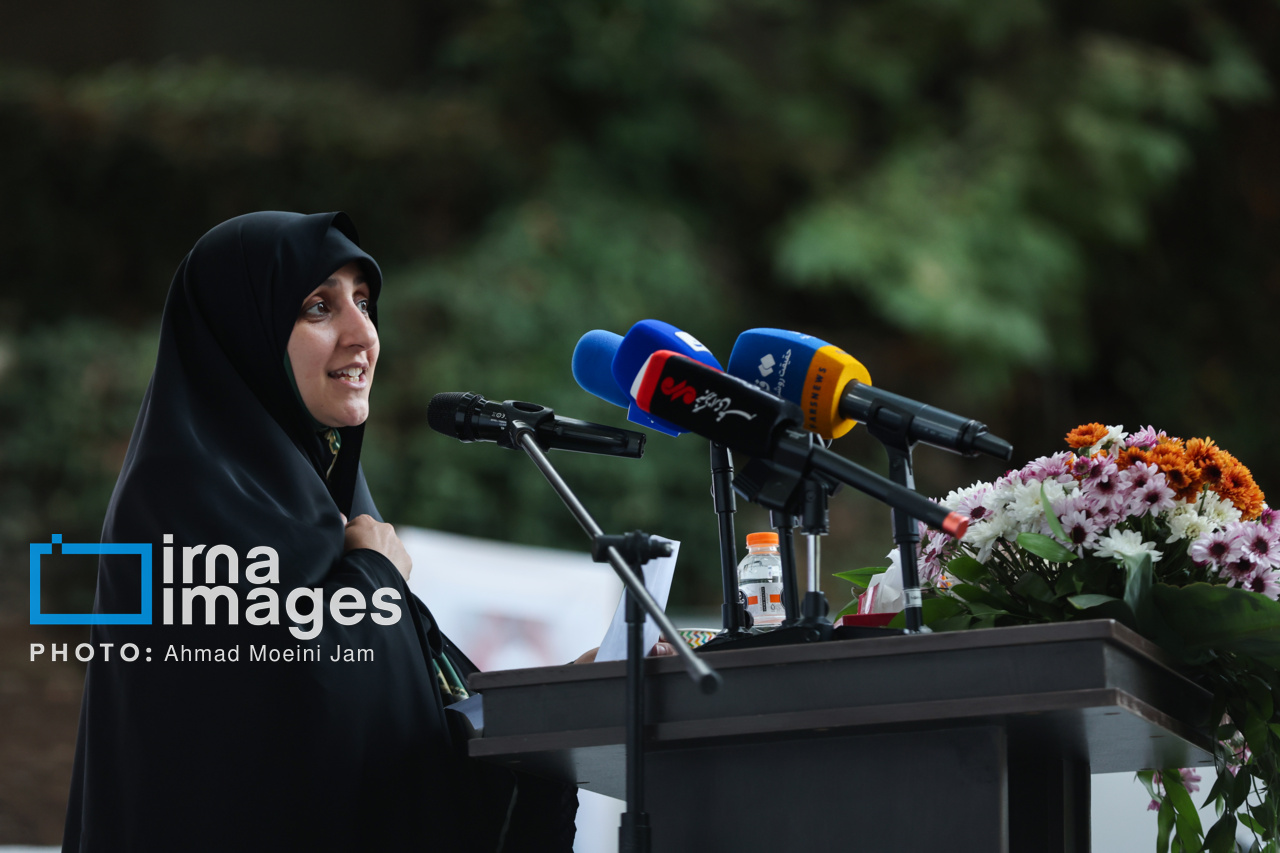 تصاویر: نخستین سالگرد زنده یاد «محمود فرشچیان»