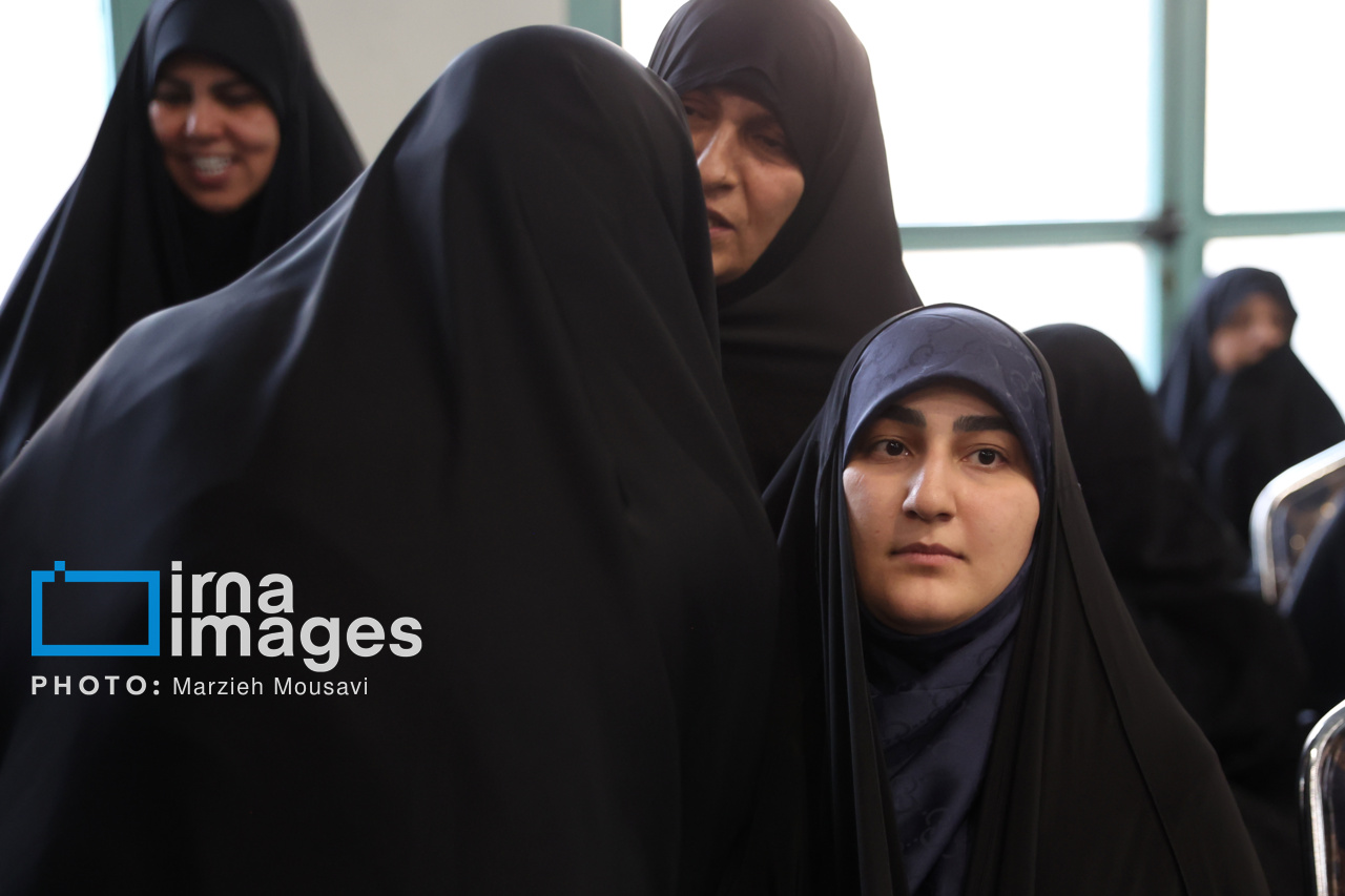 تصاویر: بزرگداشت شهید سیده بشری خامنه ای