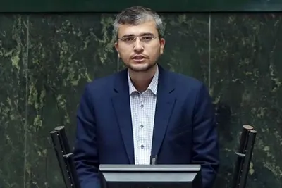 رضایی، سخنگوی کمیسیون امنیت ملی مجلس: تاکنون در صحن علنی تصمیمی برای خروج از NPT گرفته نشده؛ این موضوع به یک اجماع ملی نیاز دارد/ دلیلی برای حضور ما در این معاهده نیست، در مجلس ۱۵ طرح برای خروج از آن داریم