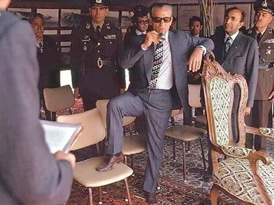 یادداشت‌های علم، دوشنبه ۲۴ آذر ۱۳۴۸: شاه گفت نائب التولیه آستان قدس مشغول دزدی است؛ گفته ام گزارش دهندگان مدرک برایم بیاورند