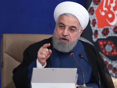 روحانی: اعتراض، حق مردم خوزستان است؛ این وسط ممکن است فرد نااهلی از سلاح استفاده کند / حساب مردم خوزستان از افراد معدودی که ممکن است شعارهایی بدهند، جداست / دستور دادم معاون اول شخصا به خوزستان برود / از مردم خوزستان خواهش می‌کنم که مشکل را از طریق قانونی پیگیری کنند و نگذارند دشمن سوءاستفاده کند