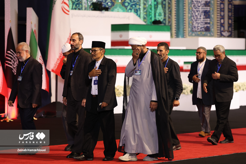 تصاویر: مراسم ادای احترام سران کشورها و مسئولان خارجی به پیکر رهبر شهید انقلاب