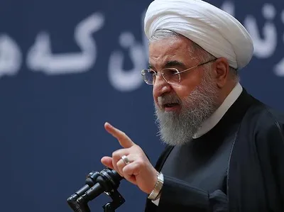 روحانی: این حرف غلط را مدام تکرار نکنید که نگاه دولت به بیرون است؛ ما گفته‌ایم «تعامل سازنده»، رهبری هم فرمودند «تعامل گسترده سازنده» / از نقشه کشیدن علیه یکدیگر فاصله بگیریم؛ اگر در مسیر رقابت‌های حزبی و جناحی باشیم، به هدف نمی‌رسیم / تا زمانی که اقتصاد و تولید در اختیار دولت باشد، مسائل کشور حل نمی شود؛ باید رقابت آزاد شود