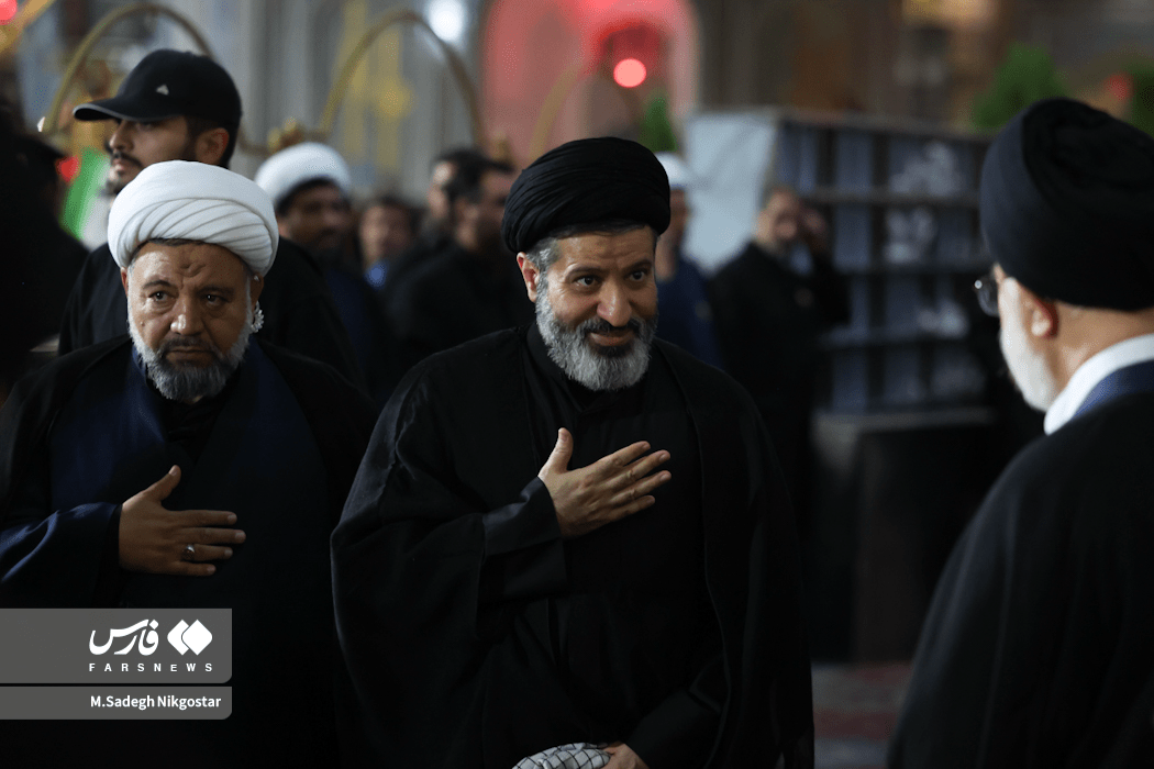 تصاویر:  فرزندان رهبر شهید انقلاب در مراسم بزرگداشت مشهد