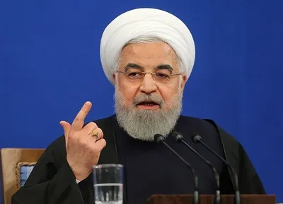 روحانی: در دو سال و نیم گذشته، دولت توانست با توطئه‌ فروپاشی نظام مقابله کند