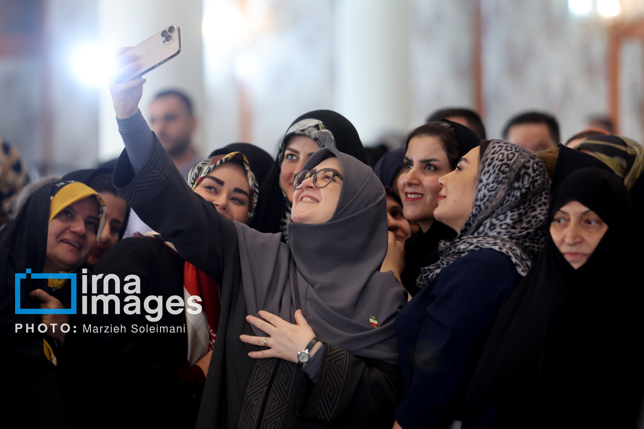 تصاویر: نمایشگاه خیریه انجمن دیپلماتیک بانوان