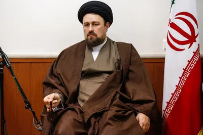 سیدحسن خمینی: وقتی جامعه را پاره پاره می‌کردند، عسگراولادی آستین بالا زد / در شرایط فعلی، فکر کردن به برخی مسائل حاشیه‌ای بچگانه است / دعوا‌های چپ و راست ما بر سر چیست؟ / بدترین اعمال را کسانی مرتکب می‌شوند که فکر می‌کنند کار خوب می‌کنند، ولی کارشان بد است