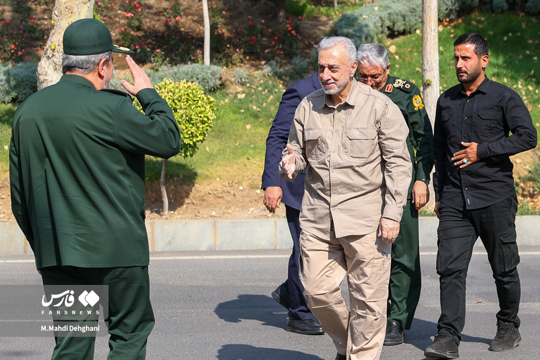 تصاویر: حضور مهرداد اخلاقی در ساختمان وزارت دفاع