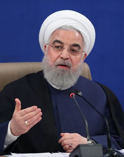 روحانی: از شنبه در شهرهای با وضعیت قرمز ۱۰ روز محدودیت اعمال می‌شود / افرادی که تست آنها مثبت شده و قرنطینه را رعایت نمی‌کنند به مراجع قانونی معرفی و مجازات می‌شوند