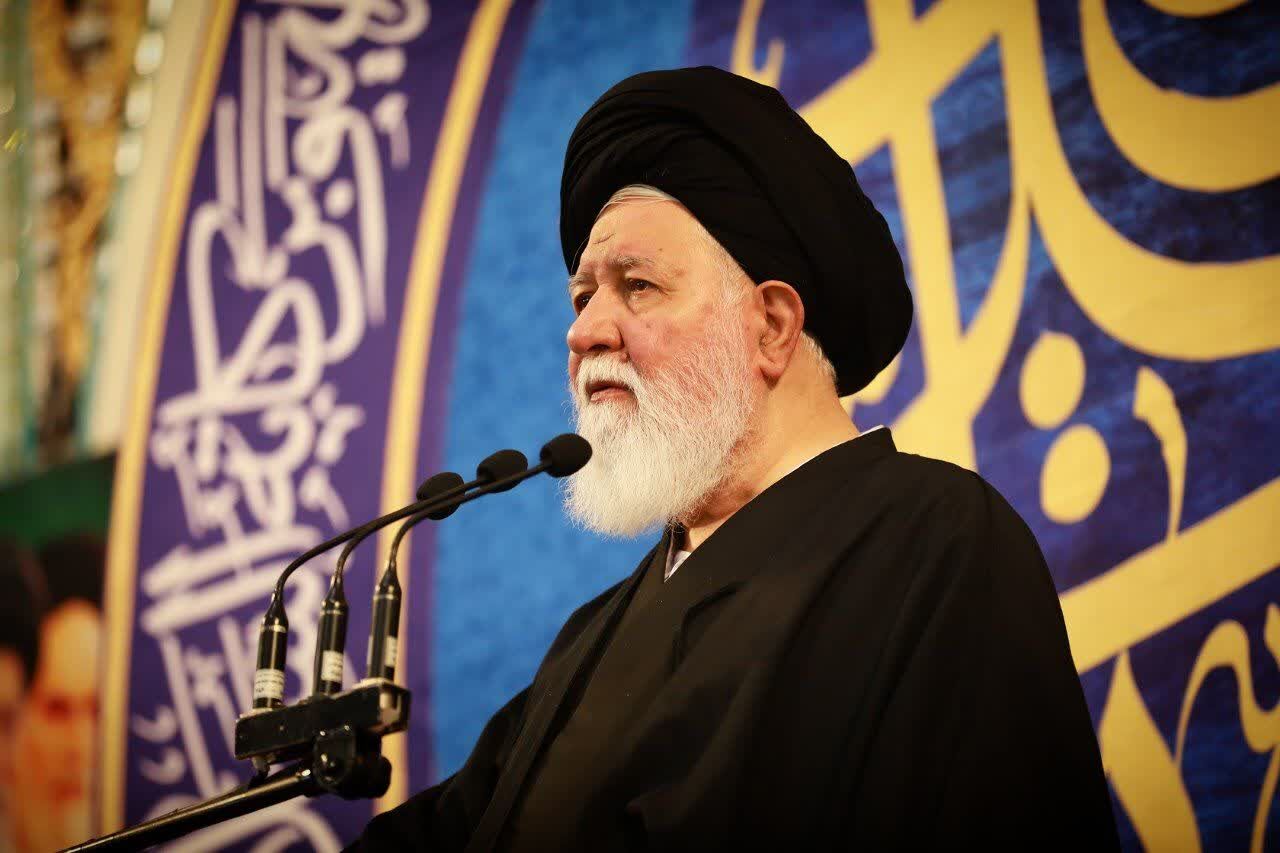 علم الهدی: اگر رییسجمهور تفاهم با آمریکا را امضا کرده با اجازه رهبری بوده است؛ بنابراین ما حق مواجهه با ایشان و این تفاهم را نداریم علم الهدی: اگر رییسجمهور تفاهم با آمریکا را امضا کرده با اجازه رهبری بوده است؛ بنابراین ما حق مواجهه با ایشان و این تفاهم را نداریم