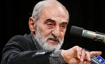 حمله حسین شریعتمداری به نخست وزیر عراق: او واقعا نمی‌داند که مجروحان داعش را برای مداوا به تل‌آویو و حیفا می‌فرستادند؟ / بسیاری از داعشی‌ها در عربستان دوره دیده‌اند / دعوت الکاظمی از پدرخوانده‌های داعش، برای ایران مخاطره‌آمیز است