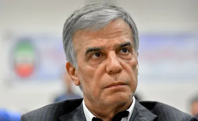 عباس ایروانی، متهم پرونده قاچاق قطعات خودرو: در این ٣٠ سال باعث رونق اقتصادی شدم؛ خداوند شاهد است که برای دور زدن تحریم‌ها چه رشادت‌ها که به خرج ندادم/ ماجرای کارگذاشتن ابزار جاسوسی در کامپیوتر خودرو مسئولان