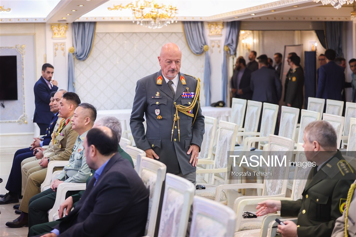 تصاویر: دیدار مقامات وزارت دفاع با وابستگان نظامی مقیم تهران