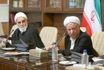 خاطرات هاشمی رفسنجانی، ۹ تیر ۱۳۸۰: بحث مهمی که در مجمع درمورد نهاد‌های حاکمیتی شد