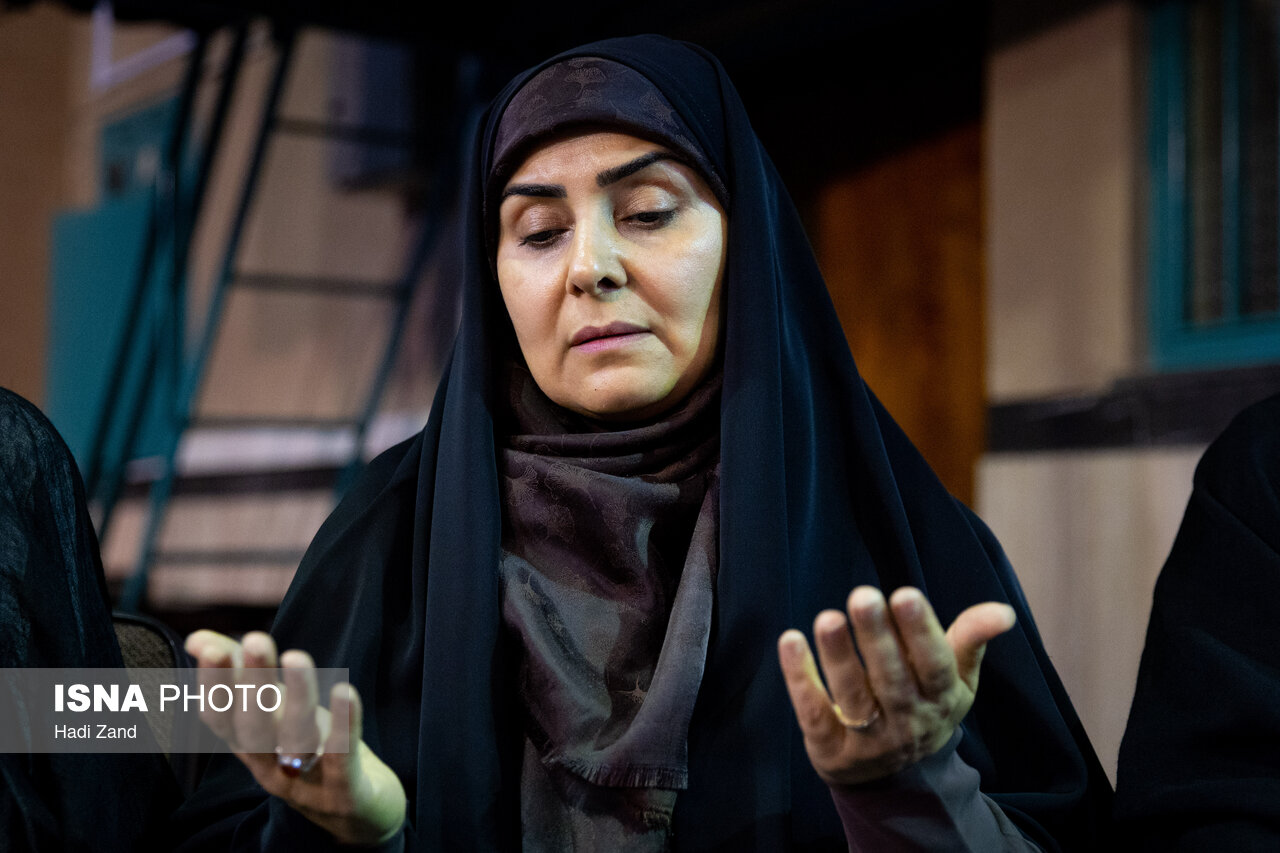 تصاویر: مراسم بزرگداشت رهبر شهید در حسینیه جماران