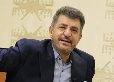 ویدیو/ محمود شهریاری: آخرین بار من را به خاطر اینکه در تلویزیون کت‌های چند مجری را به هم گره زده بودیم، ممنوع التصویر کردند/ آخر مگر به دین و آئین توهین شده بود که این کار را کردید؟