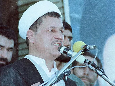 هاشمی چگونه برای صلح آذربایجان و ارمنستان در ماجرای قره‌باغ میانجی‌گری کرده بود؟ / از گفتگو با صدراعظم آلمان تا دیدار با دو هیأت آذری و ارمنی / آتش‌بس دو طرف به ابتکار ایران؛ رسانه‌های غربی مایل نبودند آتش‌بس را به‌نام ایران مطرح کنند / شرط هاشمی برای مذاکره با رئیس‌جمهور ارمنستان و کاهش حملات نیرو‌های ارمنی / رئیس‌جمهور ارمنستان به هاشمی: به تدریج از قره‌باغ بیرون می‌رویم