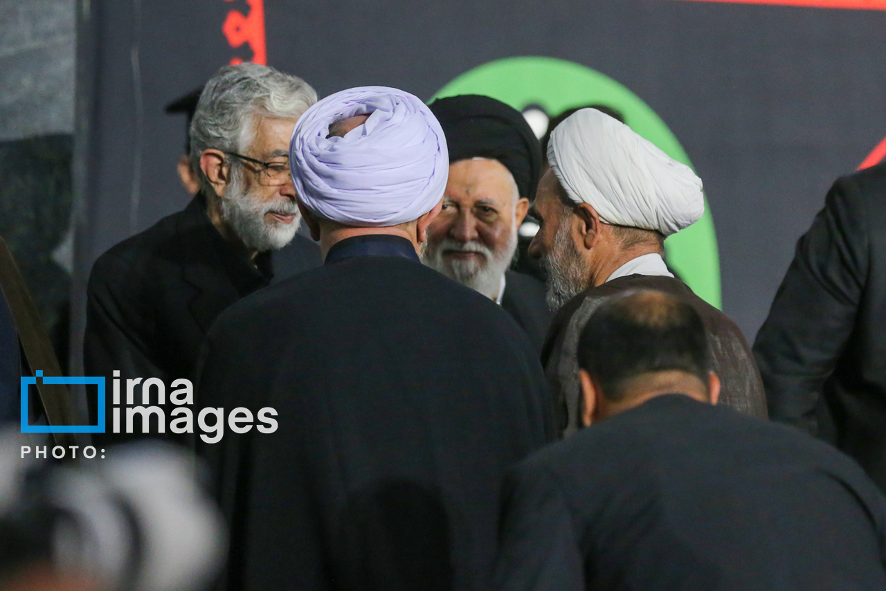 تصاویر:  فرزندان رهبر شهید انقلاب در مراسم بزرگداشت مشهد
