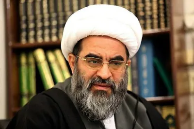 انتقاد شدید فاضل لنکرانی از آیت الله محقق داماد: حرف جدایی دین از سیاست را به مرحوم آیت الله حائری و مرحوم آیت الله بروجردی چسباند / متاسفم که واکنش درخوری به این حرف داده نشده / نمی دانم انگیزه شان چیست؟ ادعای علمیت هم دارند