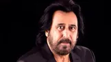 ببینید/ انتقاد شهرام شب پره از ابی: من او را به آمریکا آوردم، اما حالا جواب تلفنم را نمی‌دهد