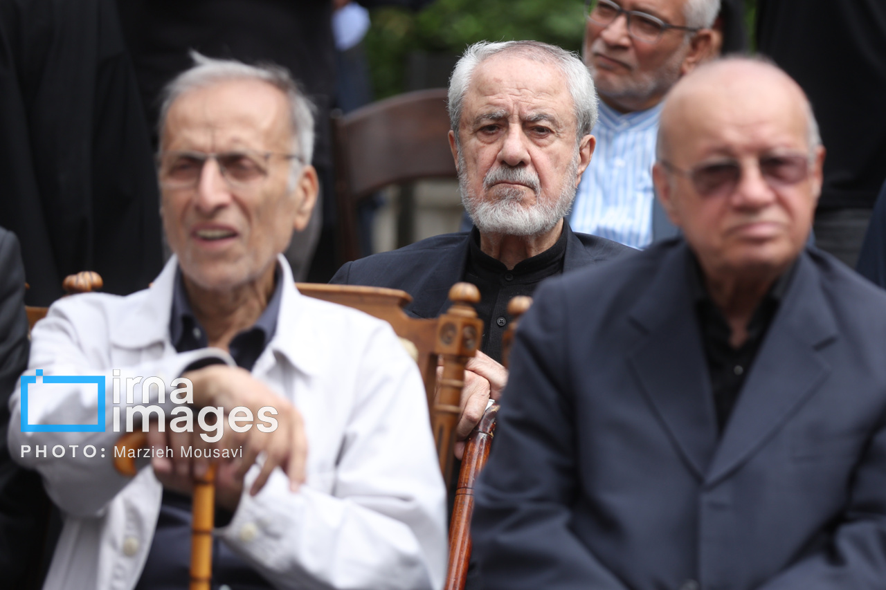 تصاویر: تشییع پیکر «ابوالقاسم قاسم‌زاده» روزنامه نگار