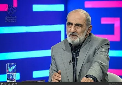 حمله حسین شریعتمداری به ظریف: حضرت آقا ظریف را صادق و شجاع نامیدند اما یک انسان مؤمن، راستگو و حتی شجاع هم به راحتی می تواند سرش کلاه برود و فریب بخورد