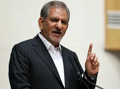 جهانگیری: باید از راهبرد تعامل استفاده کنیم؛ شرایطی از این بدتر هم وجود دارد؟ برخی افراد که خیلی ادعا هم دارند فقط جملات رهبری را تکرار می کنند و تصور می کنند دیگران متوجه عملکرد آنها نیستند / متأسفانه عده ای از اینکه تحریم ها لغو شود ناراحت می شوند؛ باورشان این است که این اتفاق ممکن است به نفع فلان گروه باشد